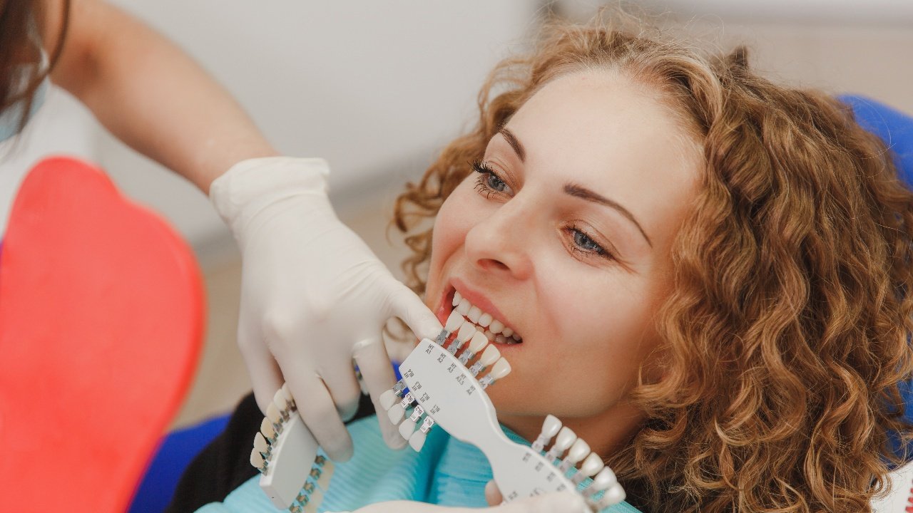 qué son los implantes dentales